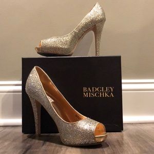 Badgley Mischka Humbie II peep toe heel